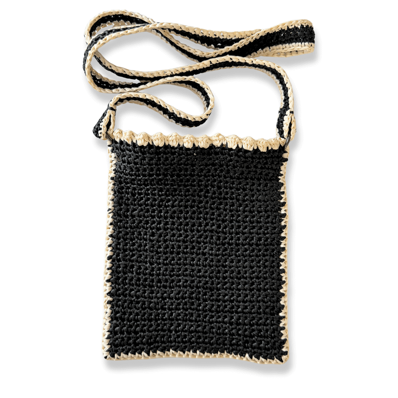 doris dirtbag crochet crossbody bag kit, black with contrasting vanilla trim