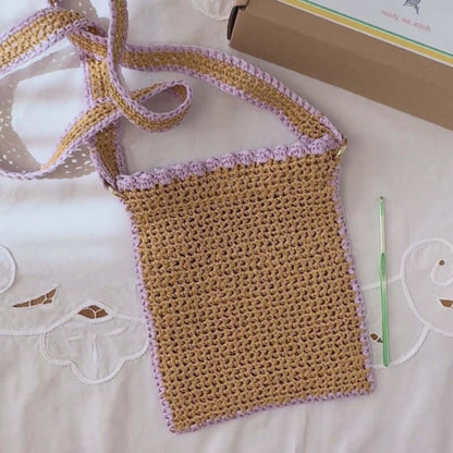 doris dirtbag crossbody clutch video of outside and inside of bag